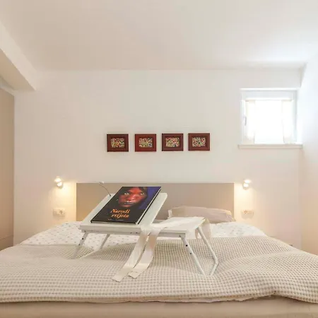 Villa Deluxe In Ibenik Near