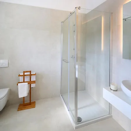 Charming With Pool * Szybenik