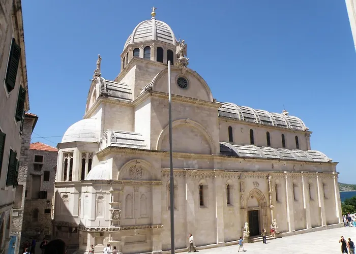 Vila Charming With Pool Šibenik